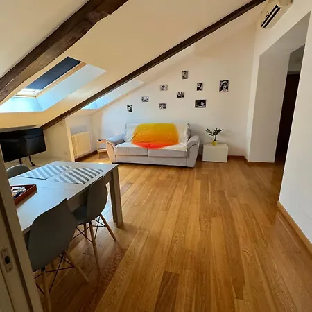 Loren House Apartament