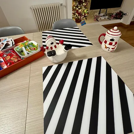 Loren House Apartamento *